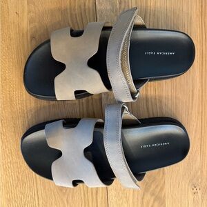 NWOT American Eagle Slides